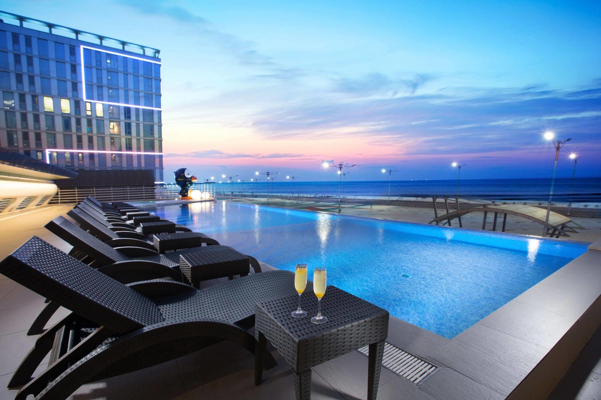 Hotel Whistlelark Jeju Exterior foto